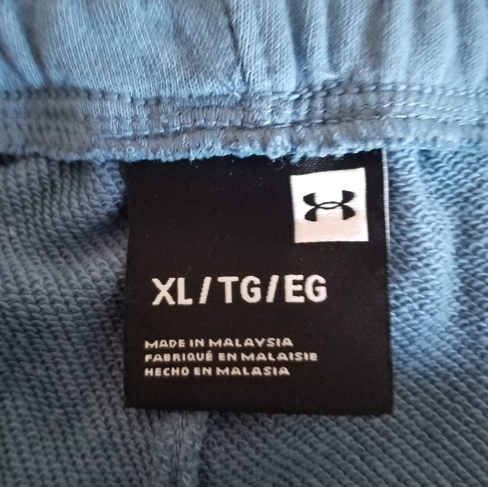 Jogging pants - Picture 2 of 3